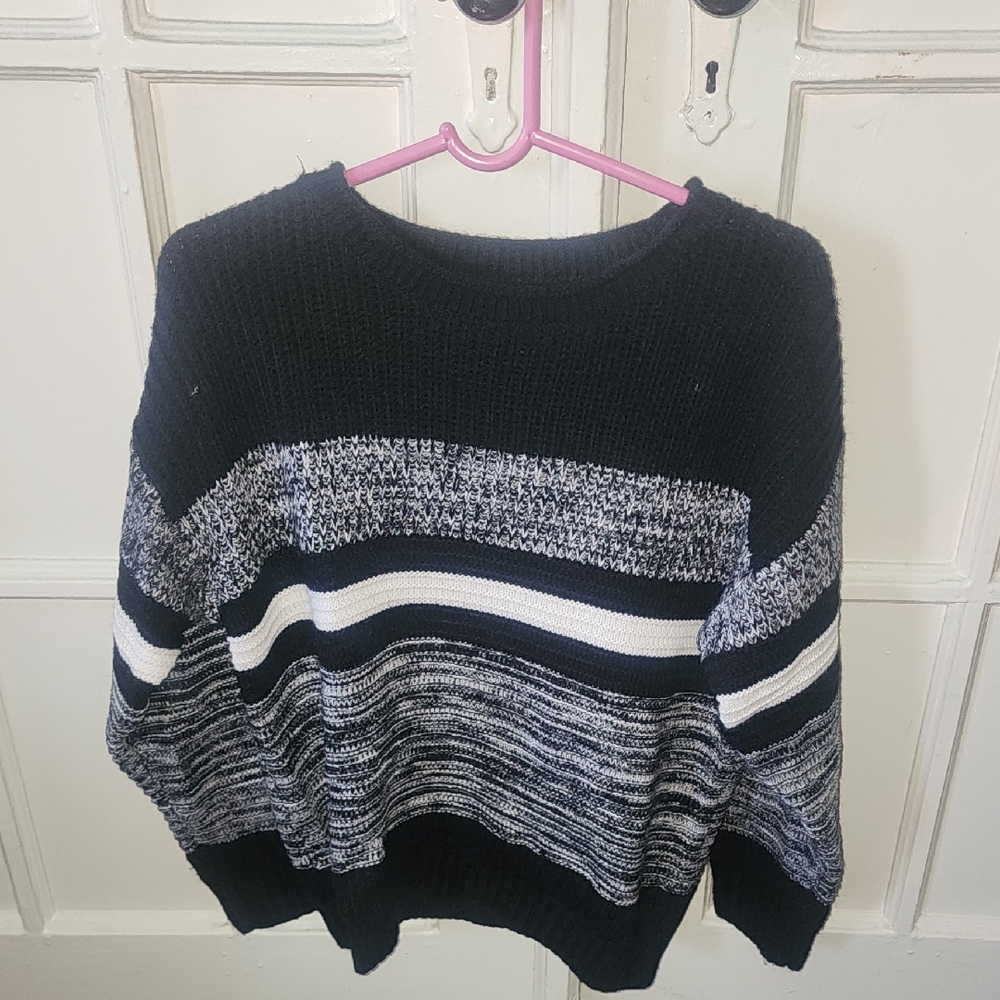 Black and Gray Crew Neck Striped Sweater